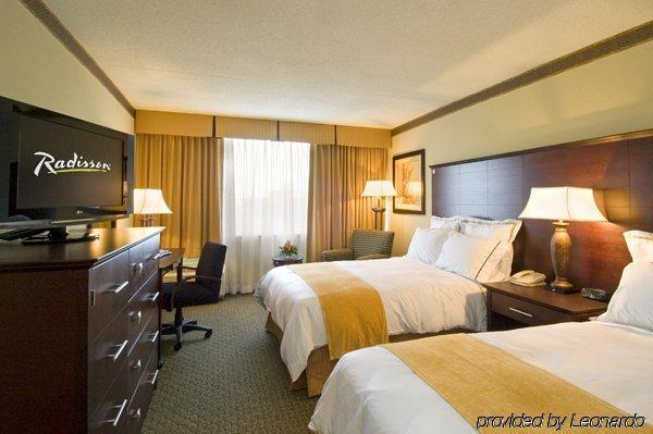 Doubletree By Hilton Hotel Largo Washington Dc Oda fotoğraf